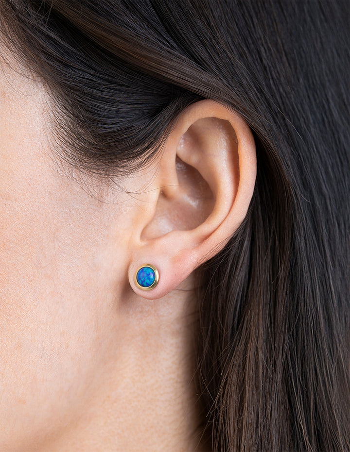 Aretes Circulo Opalo azul 0.8 cm 10k