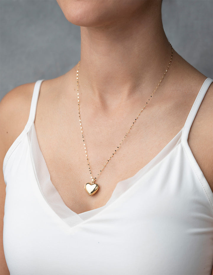 Dije Corazón Relicario Liso 1.5 cm  Oro Sólido 14k