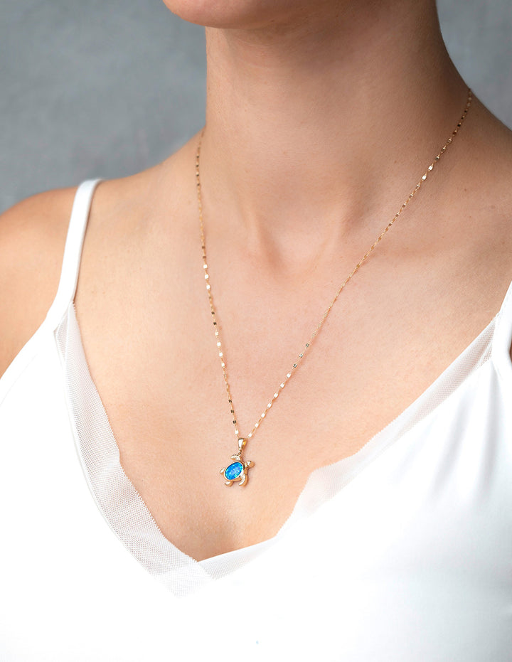 Dije Tortuga Opalo 1.5 cm Oro Sólido 14k